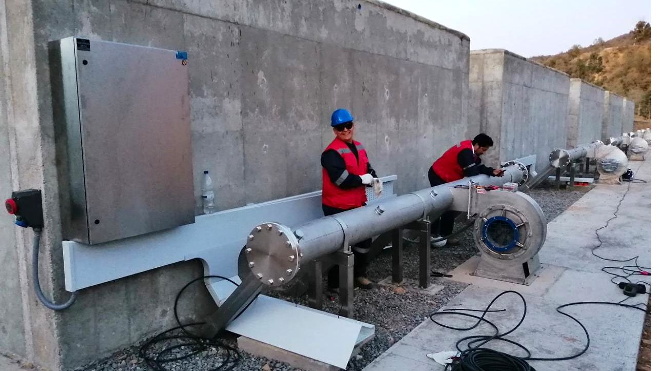 Sistema ASP en obra con operarios